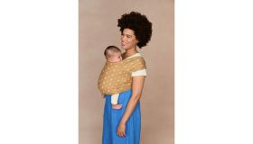 Ergobaby Draagdoek Aura Camel Harves